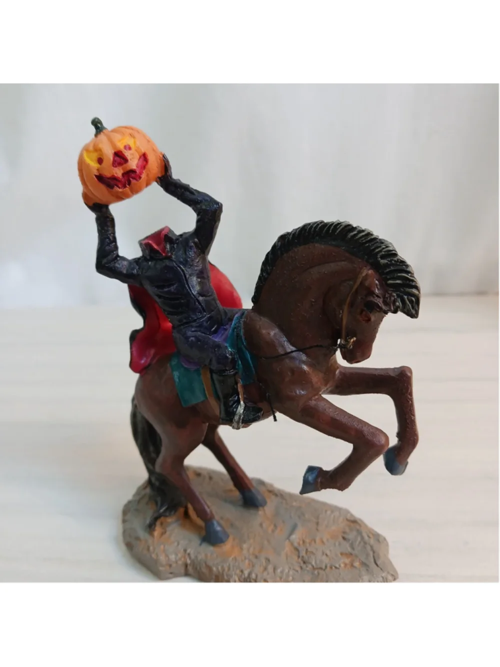 Lemax Halloween Spooky Town HEADLESS RIDER Figure 32777A Village Figurine 2003